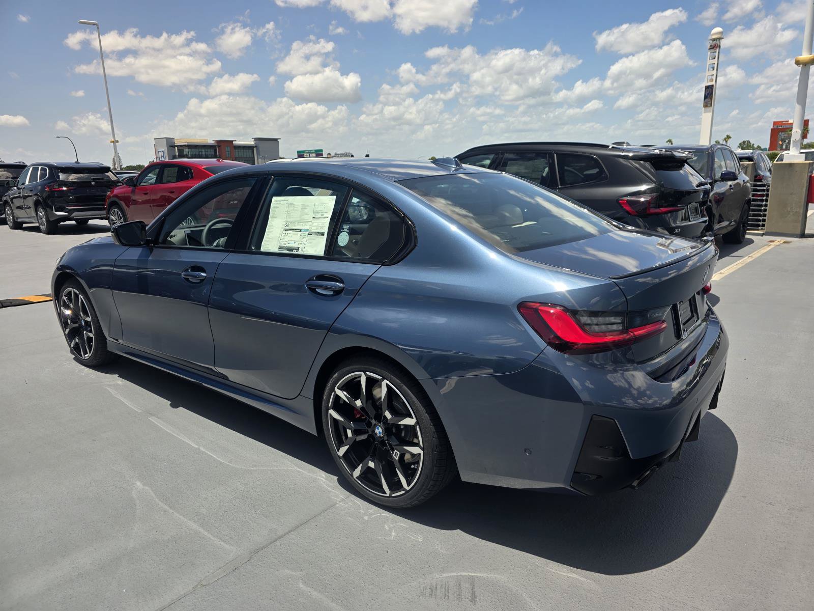 New 2026 BMW 330i Sedan w/ M Sport Package RWD image 5