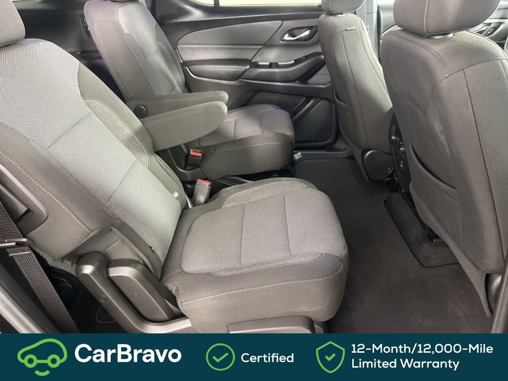 Certified 2023 Chevrolet Traverse LT w/ Rear Camera Mirror Package image 18