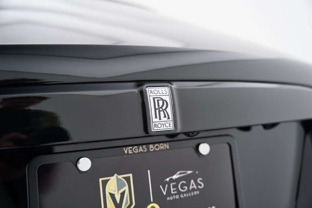 Used 2015 Rolls-Royce Wraith RWD image 24