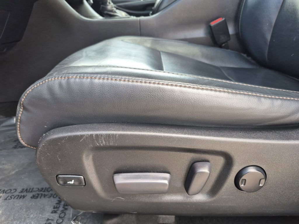 Used 2018 Toyota Highlander XLE image 13