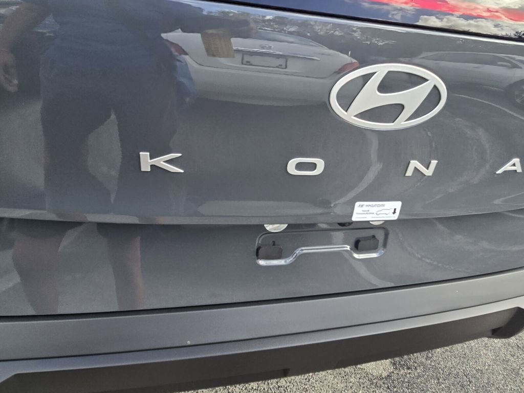 Used 2026 Hyundai Kona SEL Sport image 9