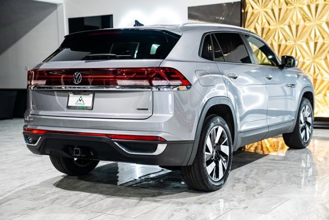 Used 2025 Volkswagen Atlas Cross Sport SE AWD/4WD image 6