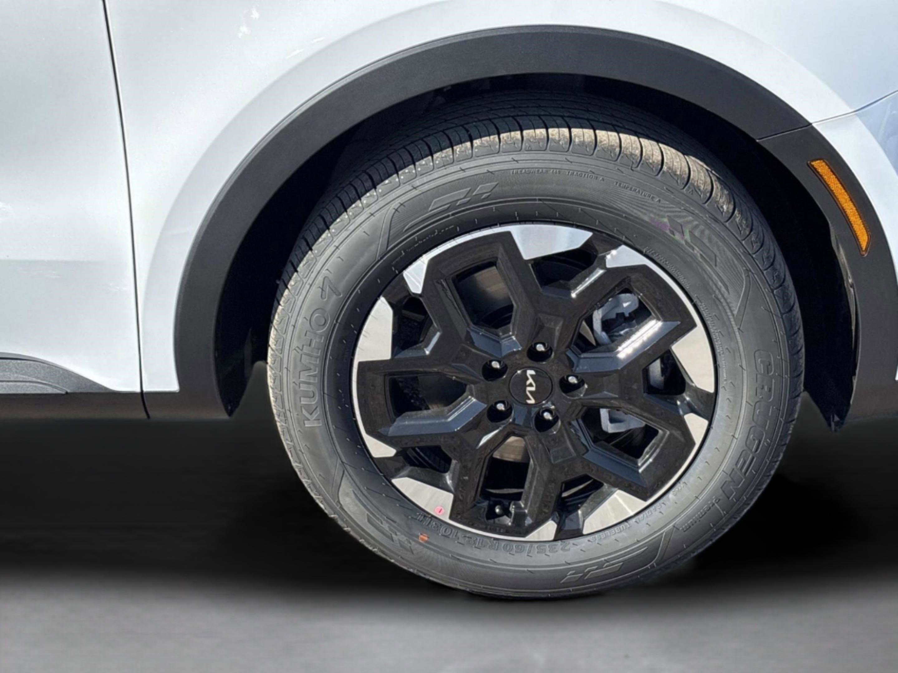 New 2026 Kia Sorento S image 9