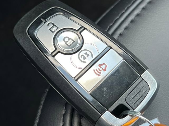 New 2026 Ford Maverick Lariat w/ Black Appearance Package image 31