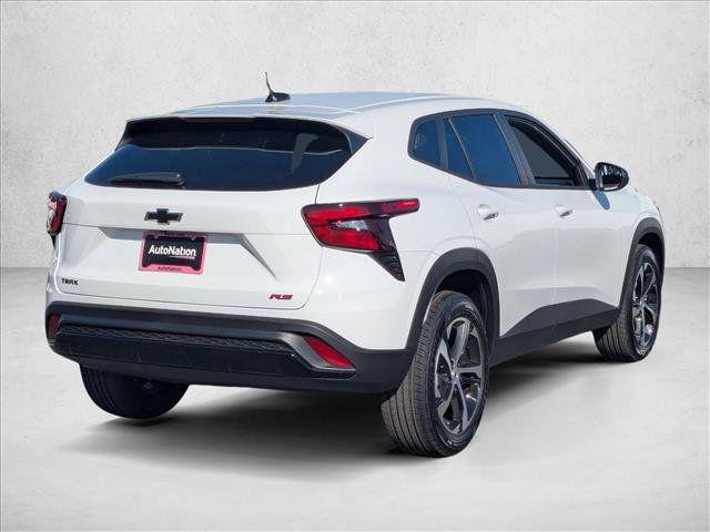 New 2026 Chevrolet Trax RS w/ Sunroof Package FWD image 2