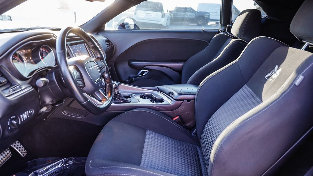 Used 2020 Dodge Challenger R/T Scat Pack RWD image 21
