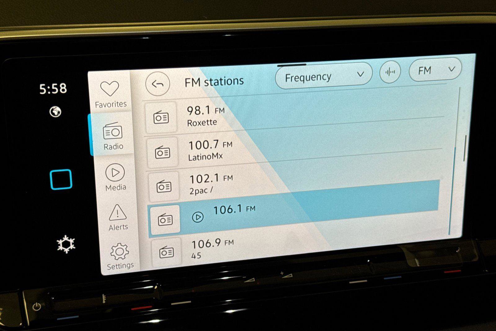 New 2026 Volkswagen Atlas SE image 18