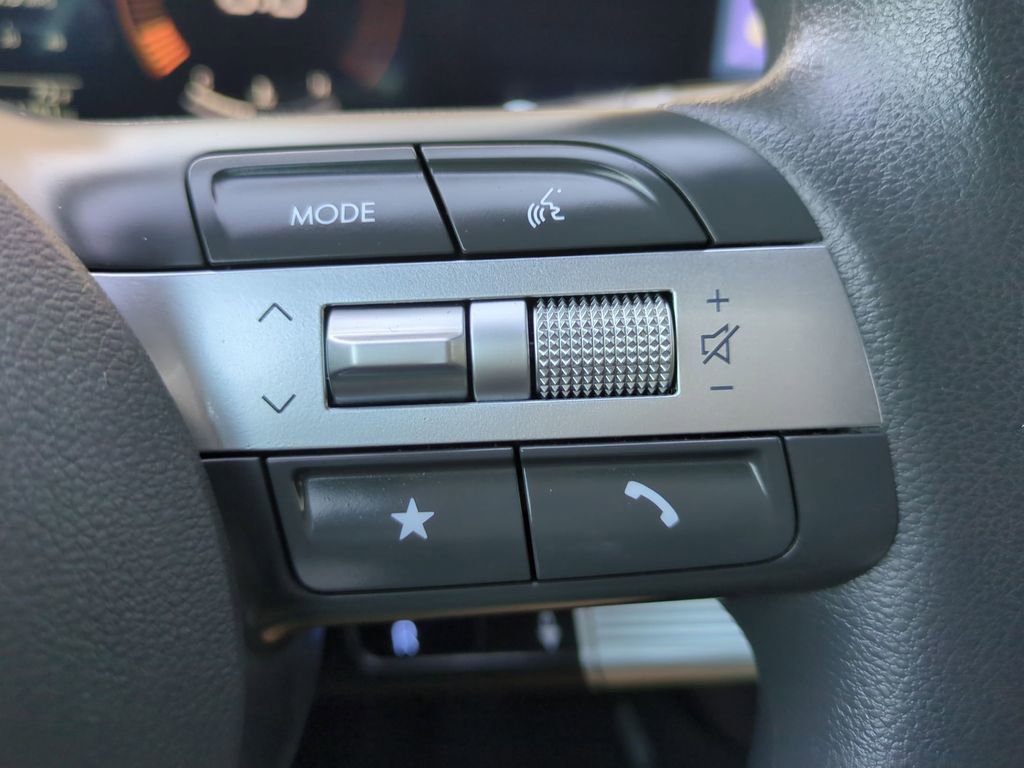 Used 2025 Hyundai Sonata SEL FWD image 21