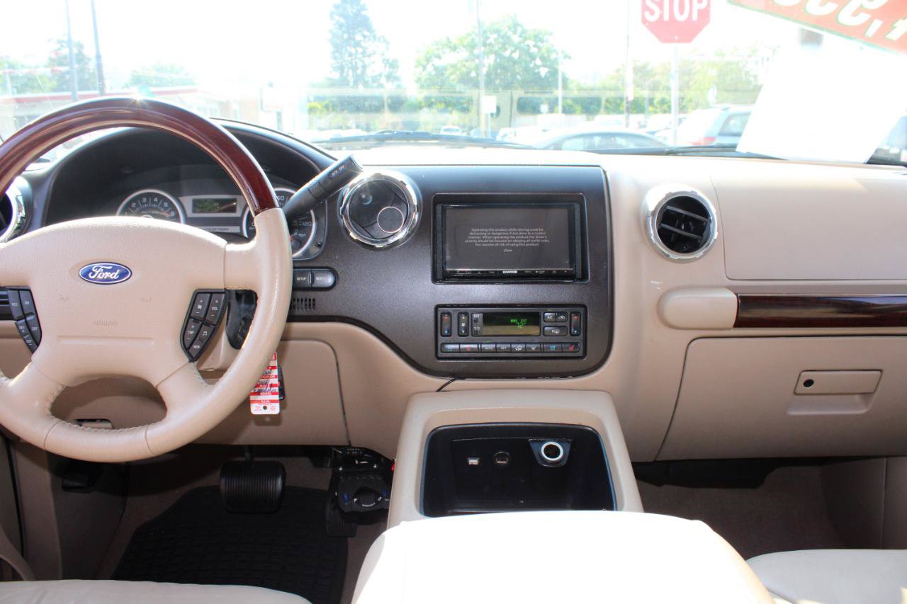 Used 2005 Ford Expedition Limited RWD image 10