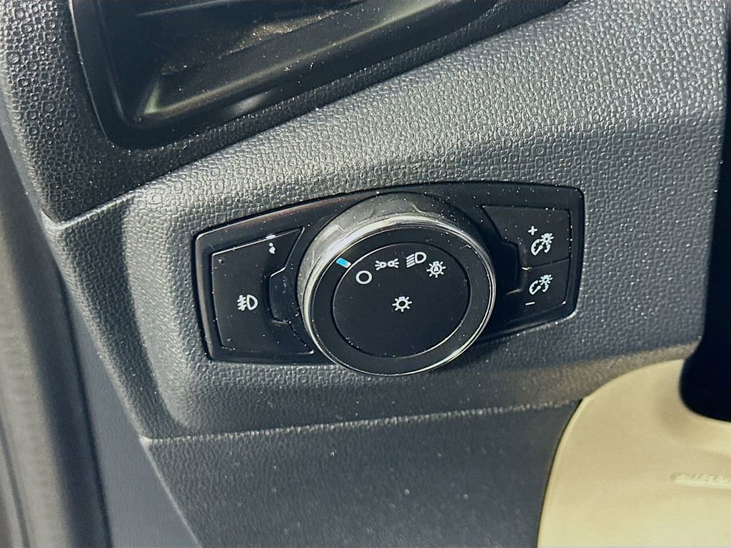Used 2021 Ford EcoSport SE w/ SE Convenience Package image 21
