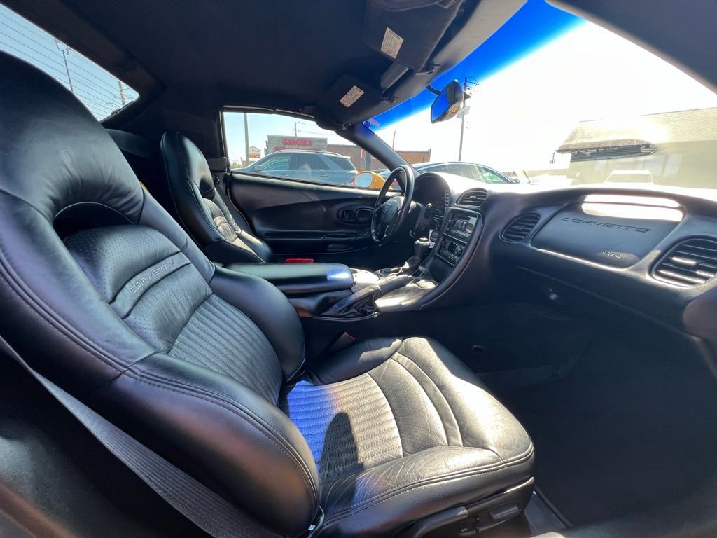 Used 2002 Chevrolet Corvette Convertible w/ Preferred Equipment Group2 image 18