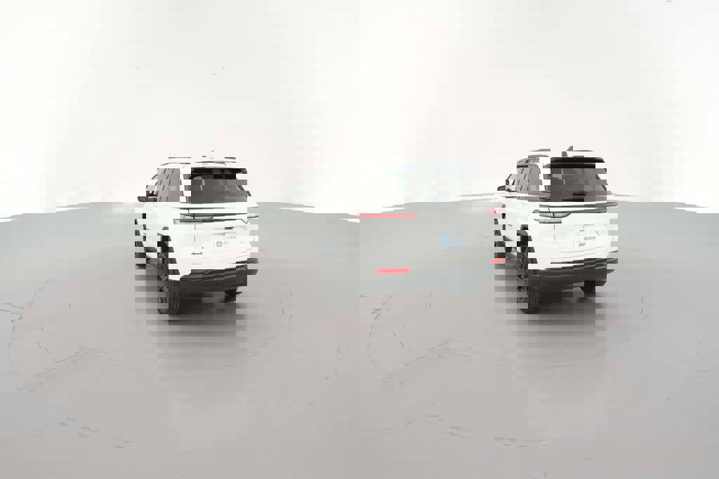 New 2025 Jeep Grand Cherokee Altitude image 9