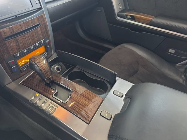 Used 2006 Cadillac XLR V RWD image 31