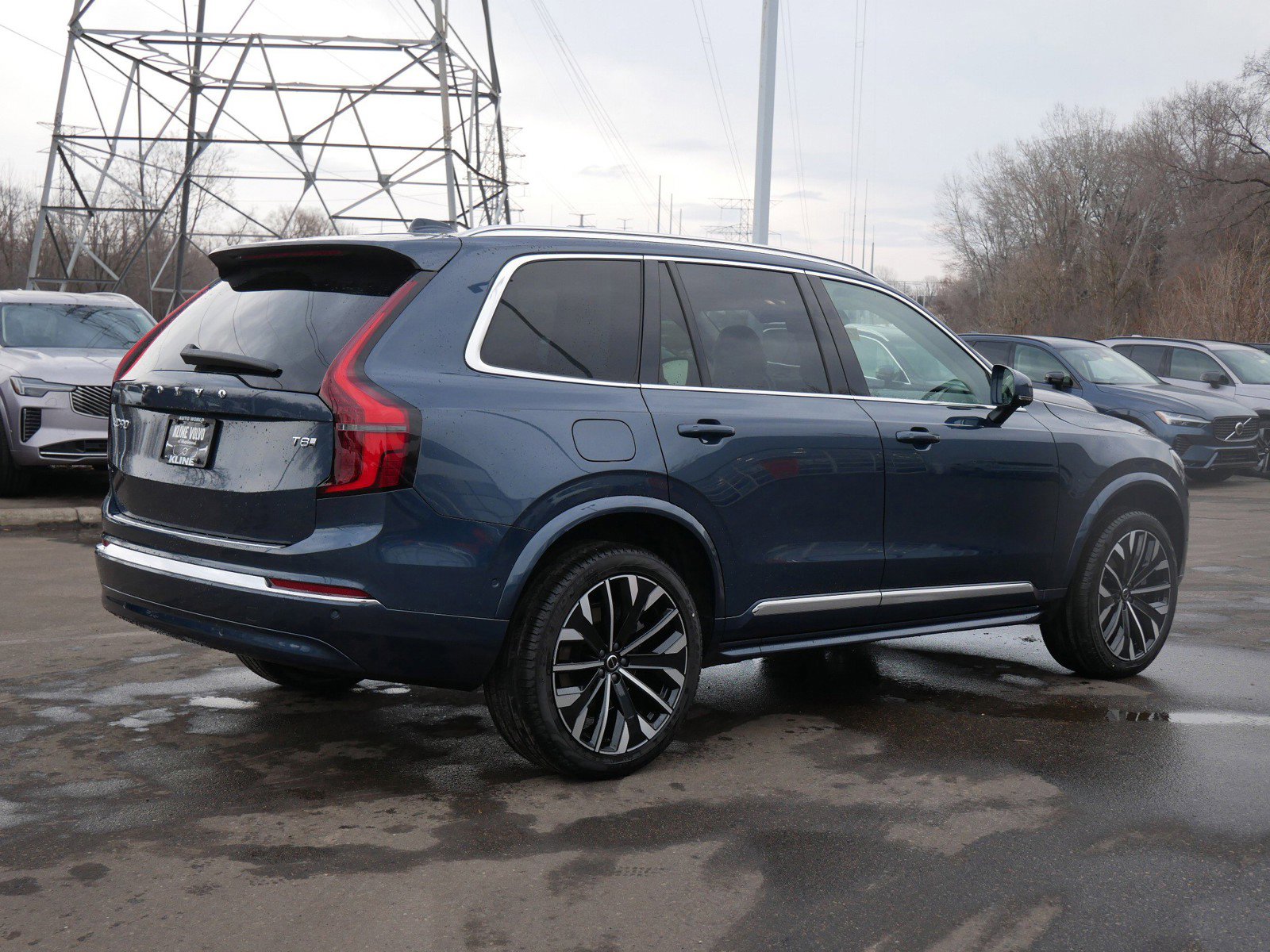 New 2026 Volvo XC90 T8 Ultra w/ Protection Package Premier image 3