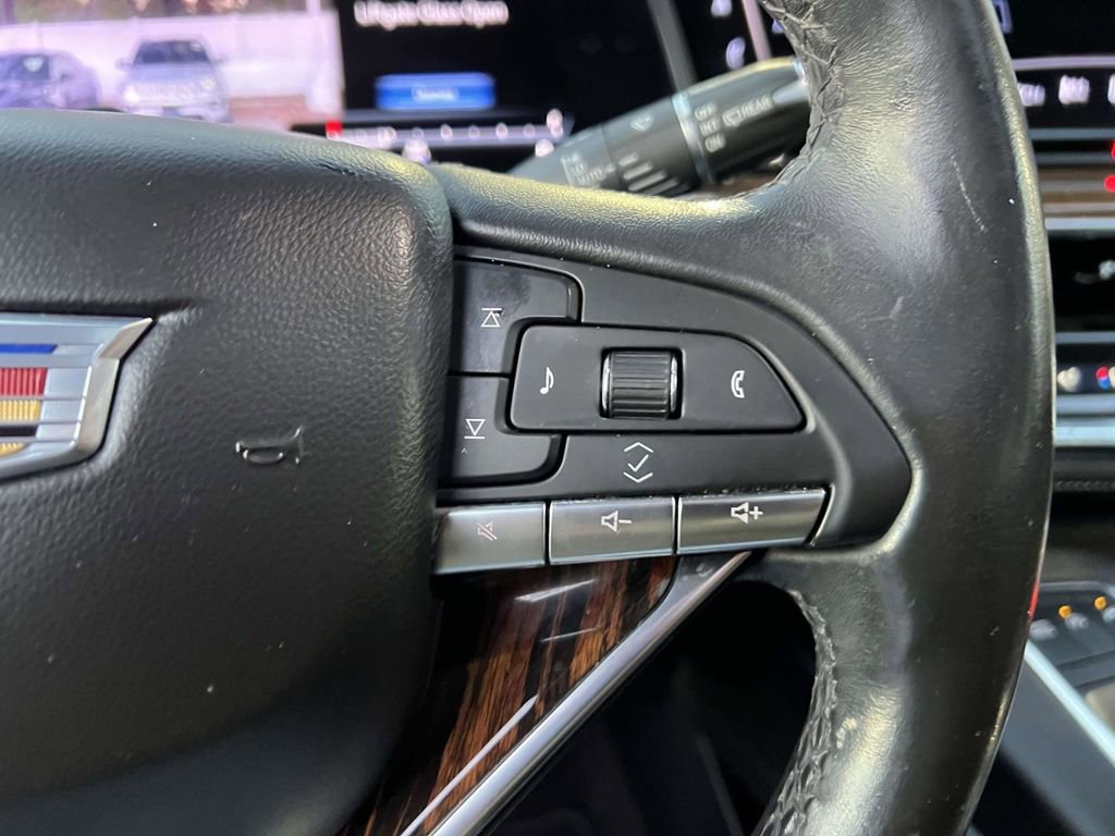 Used 2022 Cadillac Escalade ESV Premium Luxury image 28