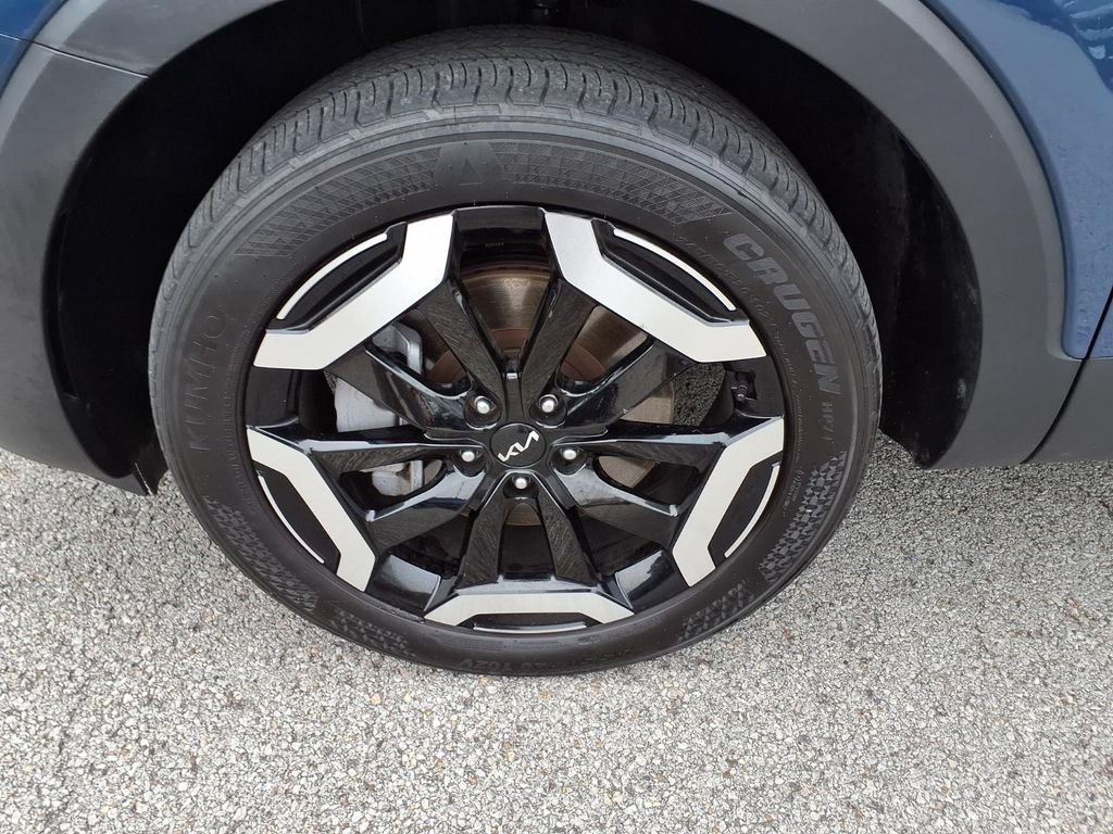 Used 2025 Kia Telluride S FWD image 8