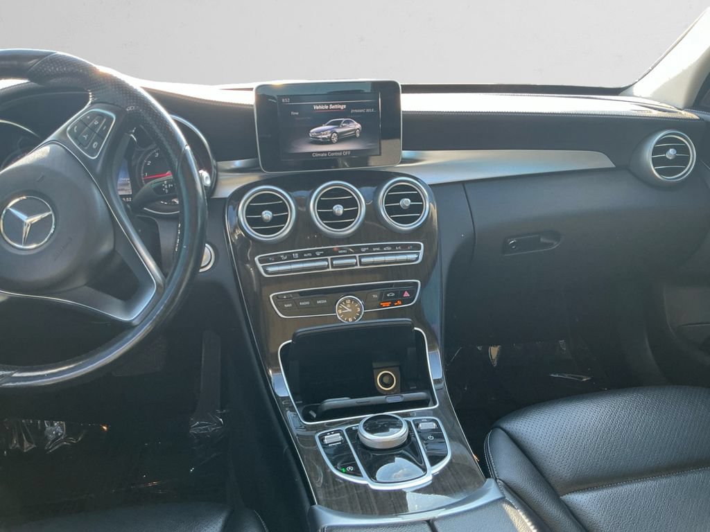 Used 2017 Mercedes-Benz C 300 4MATIC Sedan image 11