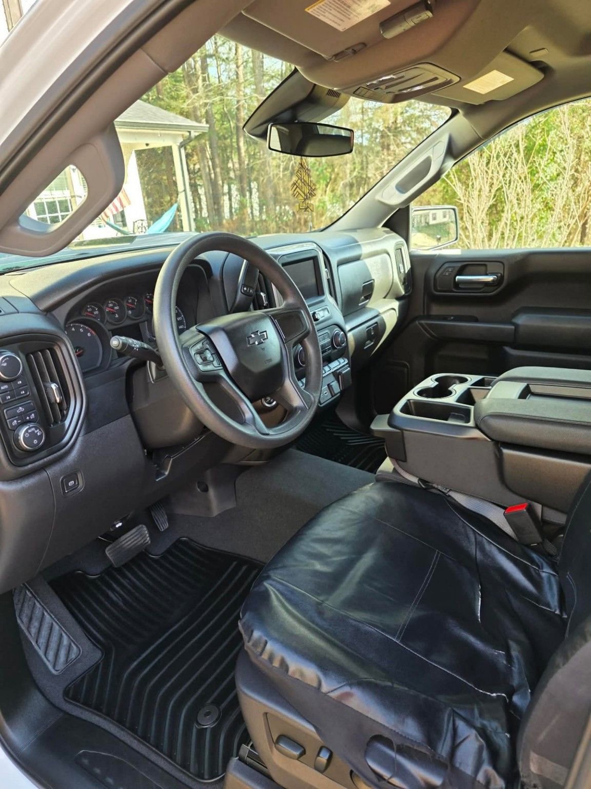 Used 2024 Chevrolet Silverado 1500 Custom Trail Boss w/ LPO, Dark Essentials Package image 5