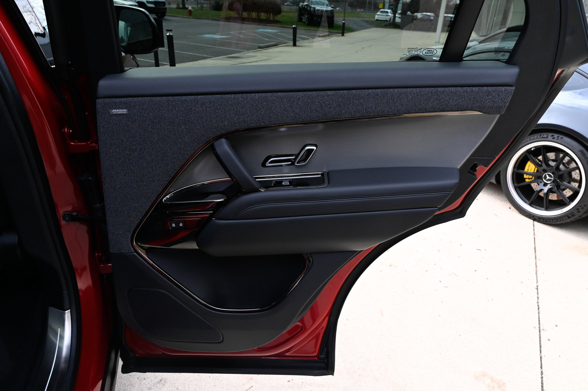 Used 2025 Land Rover Range Rover Sport Dynamic SE image 50