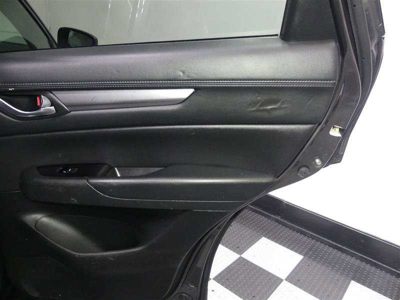 Used 2019 MAZDA CX-5 Touring image 26