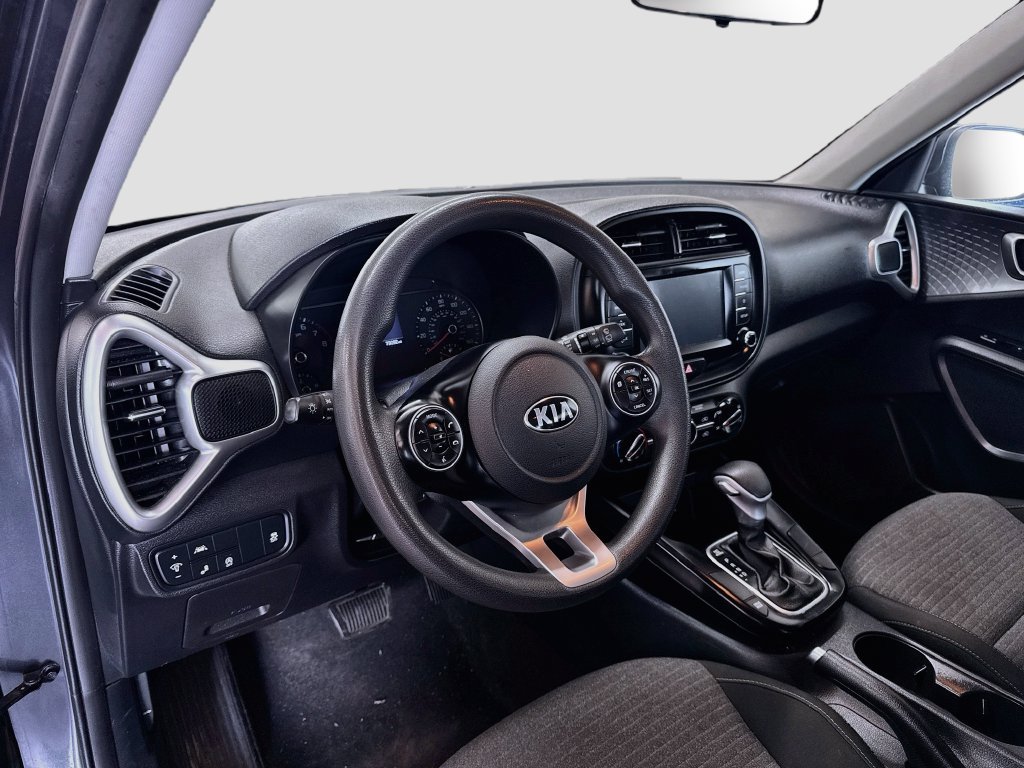 Used 2021 Kia Soul S FWD image 11