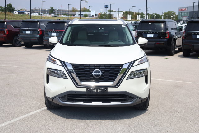 Certified 2023 Nissan Rogue SL w/ SL Premium Package AWD/4WD image 3