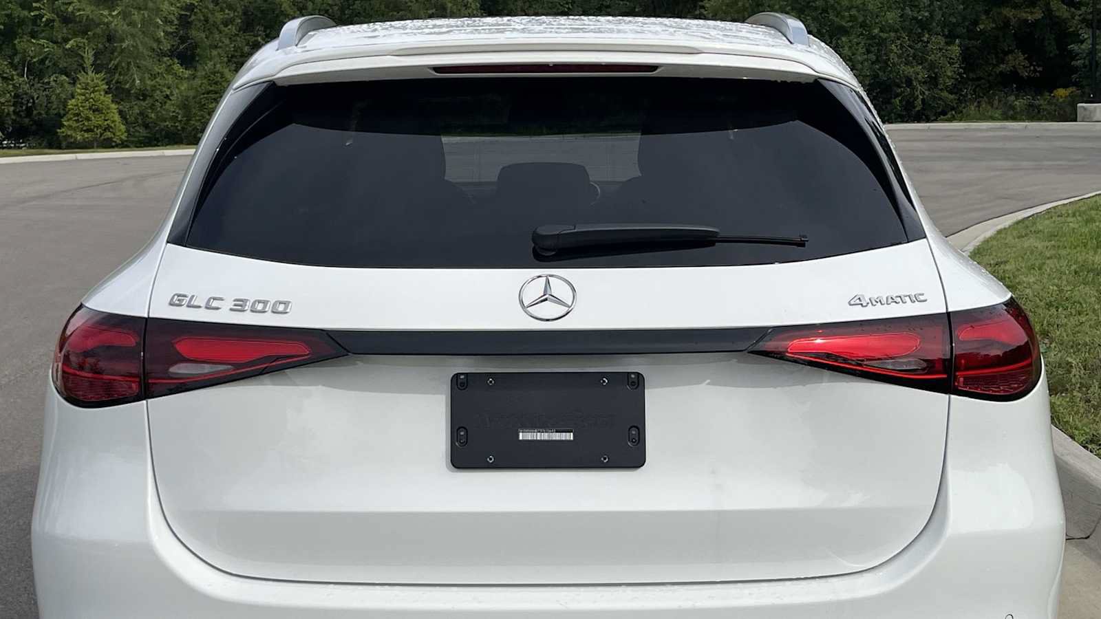 Used 2026 Mercedes-Benz GLC 300 4MATIC image 19