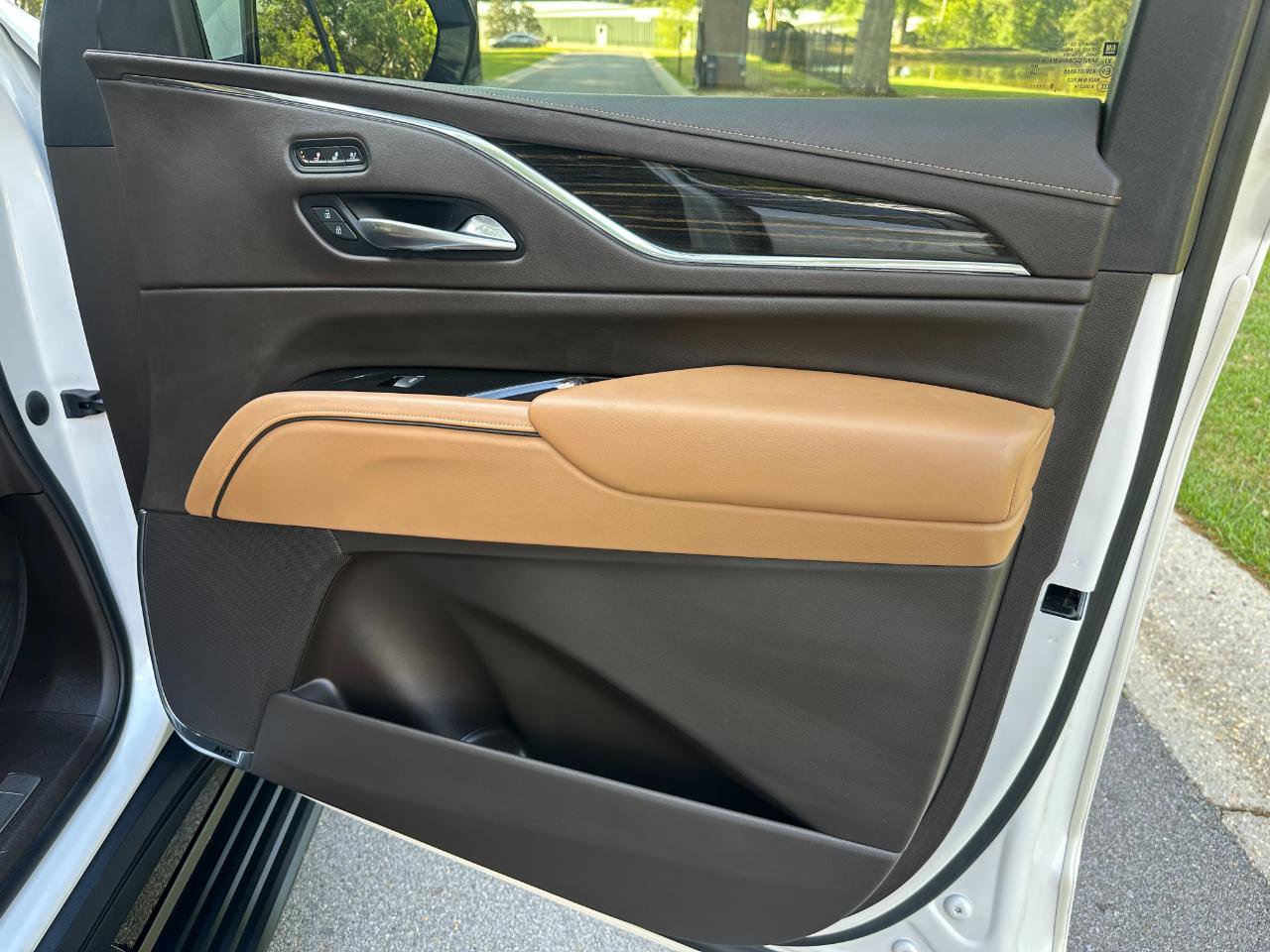 Used 2021 Cadillac Escalade ESV Sport w/ Driver Assist Tech Package image 37