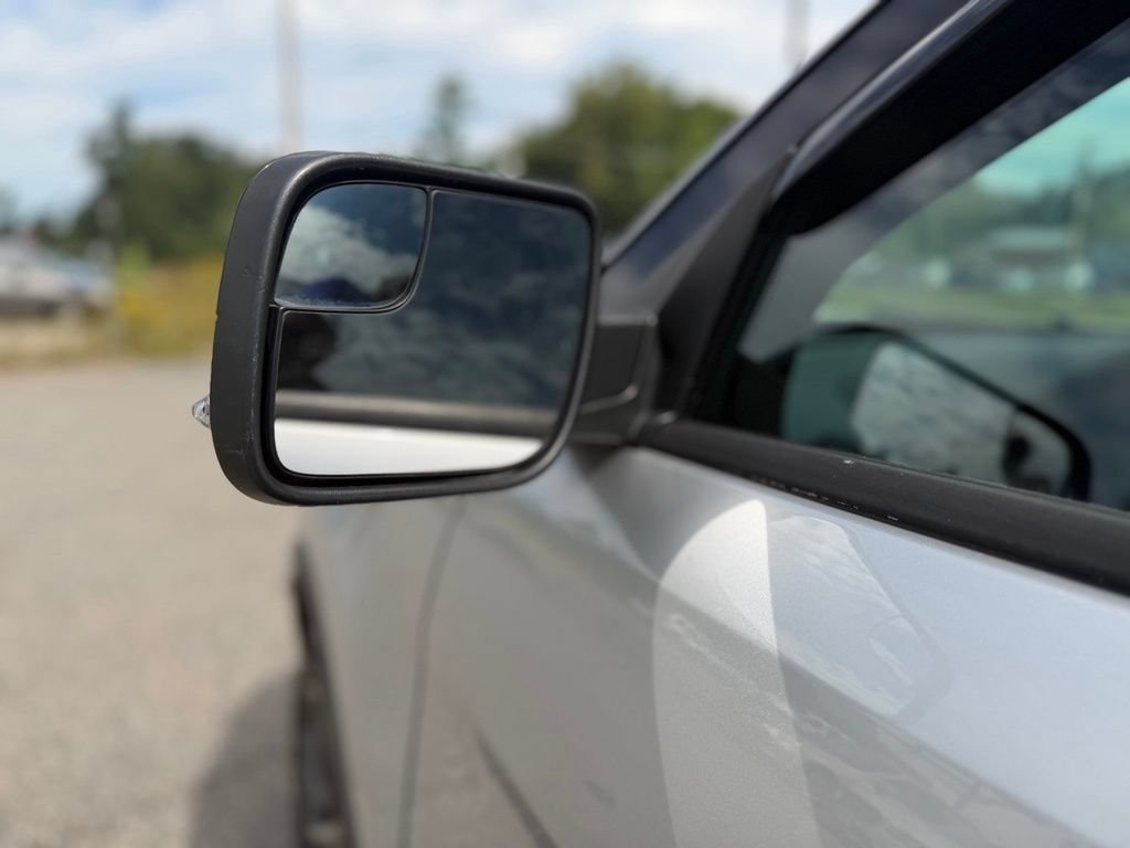 Used 2018 Ford Explorer Sport AWD/4WD image 16