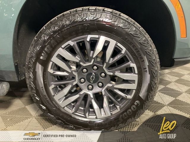 Used 2025 Chevrolet Tahoe Z71 w/ Comfort Package image 28