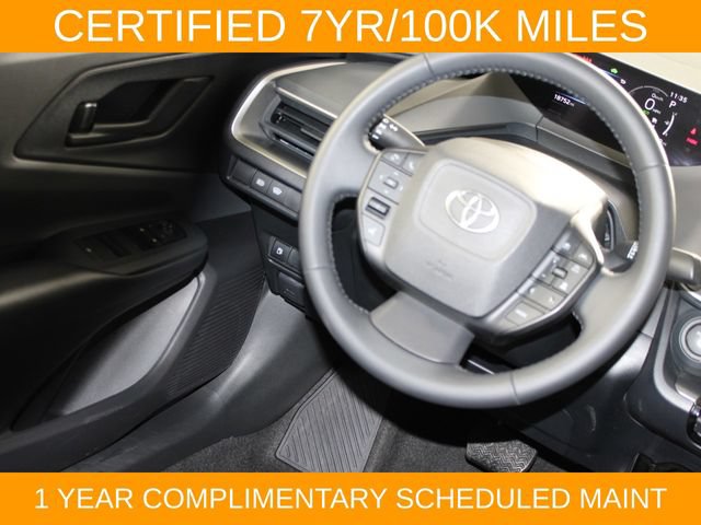 Used 2025 Toyota Prius LE FWD image 18