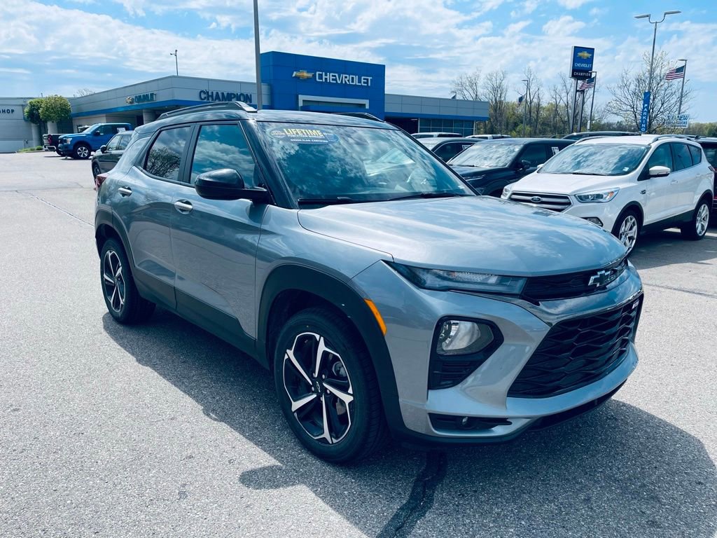 Used 2023 Chevrolet TrailBlazer RS AWD/4WD image 9