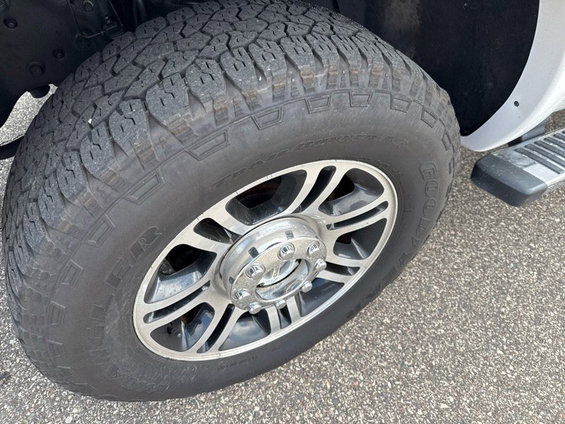 Used 2016 Ford F350 Platinum w/ Snow Plow Prep Package image 9