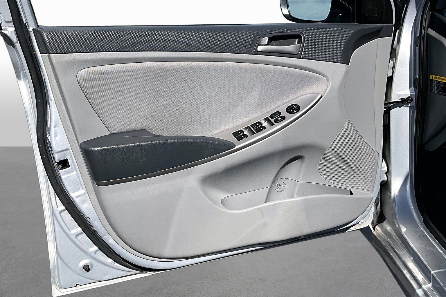 Used 2016 Hyundai Accent SE FWD image 15