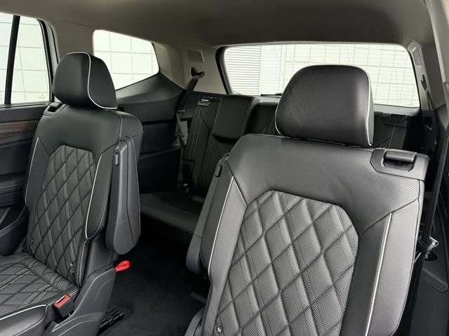 New 2025 Volkswagen Atlas SEL Premium R-Line image 19