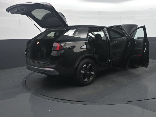 Used 2026 Kia Sportage LX FWD image 40
