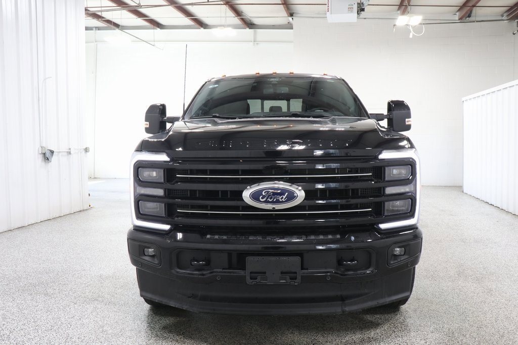 Used 2025 Ford F250 Platinum image 3