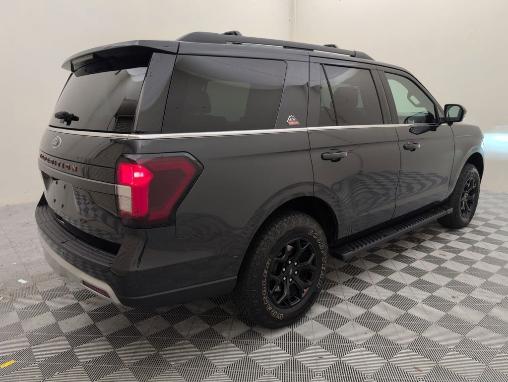 Used 2024 Ford Expedition Timberline image 3