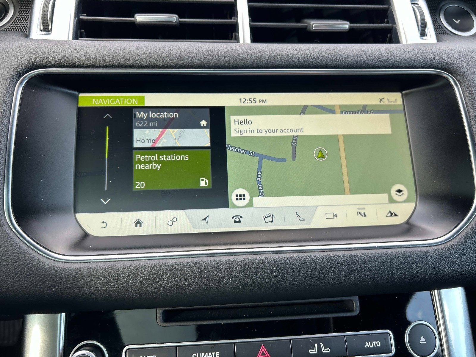 Used 2017 Land Rover Range Rover Sport HSE image 31