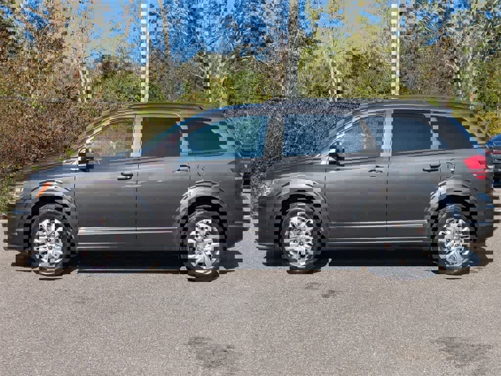 Used 2016 Dodge Journey SE w/ Flexible Seating Group image 2