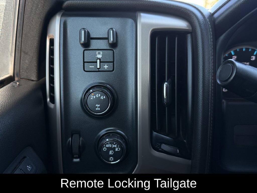 Used 2018 GMC Sierra 2500 Denali w/ Duramax Plus Package AWD/4WD image 24