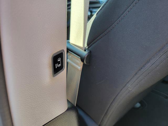Used 2023 Chrysler Voyager LX FWD image 24
