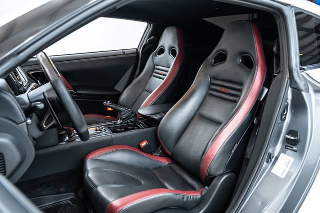 Used 2016 Nissan GT-R Black Edition AWD/4WD image 21