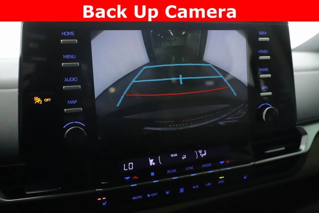 Used 2022 Toyota Sienna XLE image 5