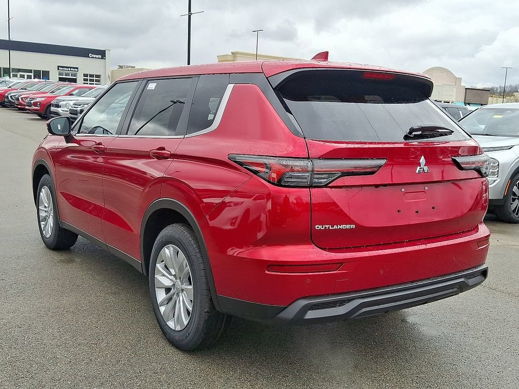 New 2026 Mitsubishi Outlander ES AWD/4WD image 3