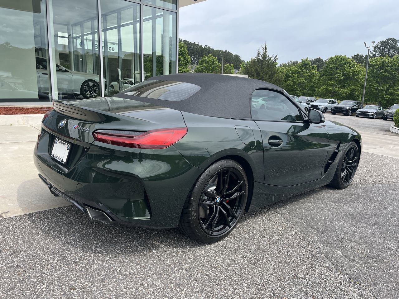 Certified 2025 BMW Z4 M40i w/ Edition RWD image 8