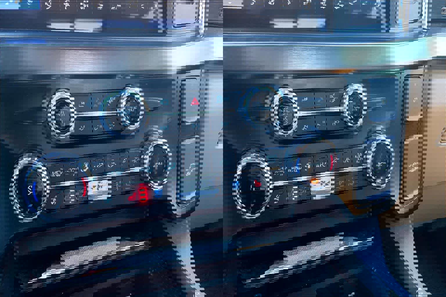 Used 2025 Ford F350 Lariat image 35