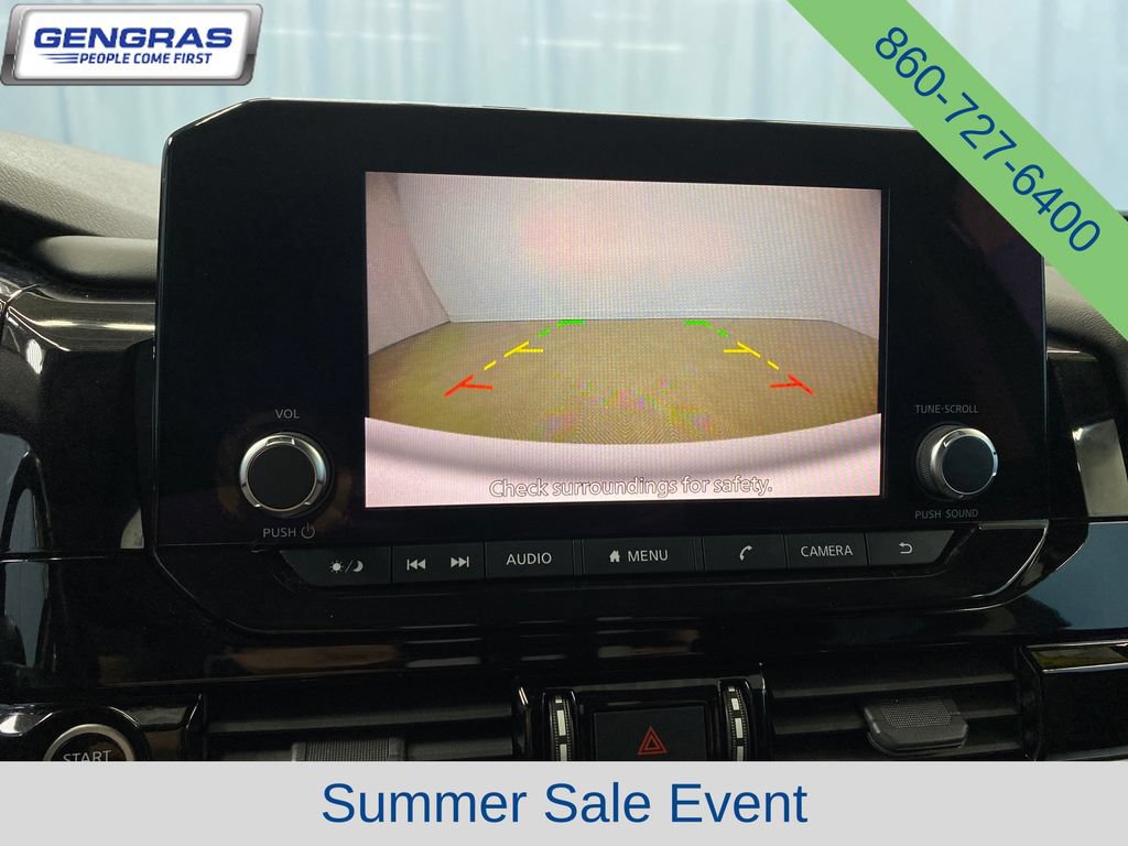 Used 2022 Nissan Pathfinder SV AWD/4WD image 18