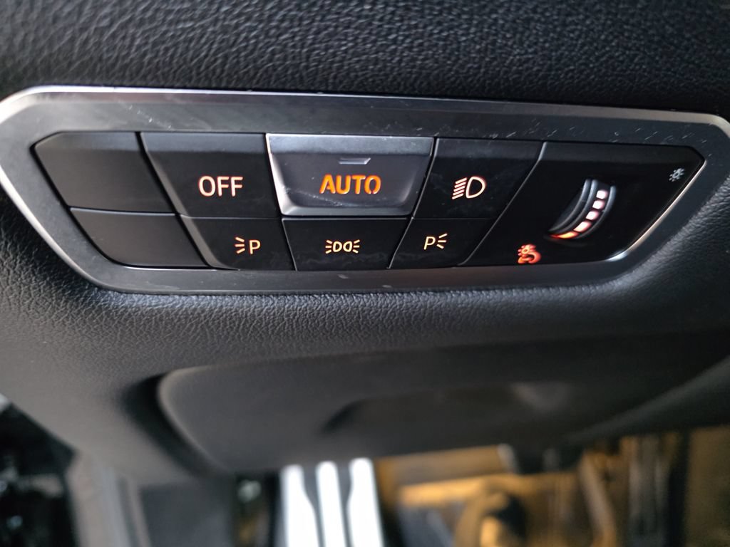 Used 2023 BMW X6 M50i w/ Executive Package AWD/4WD image 29
