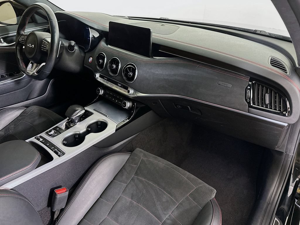 Used 2023 Kia Stinger GT2 RWD image 34